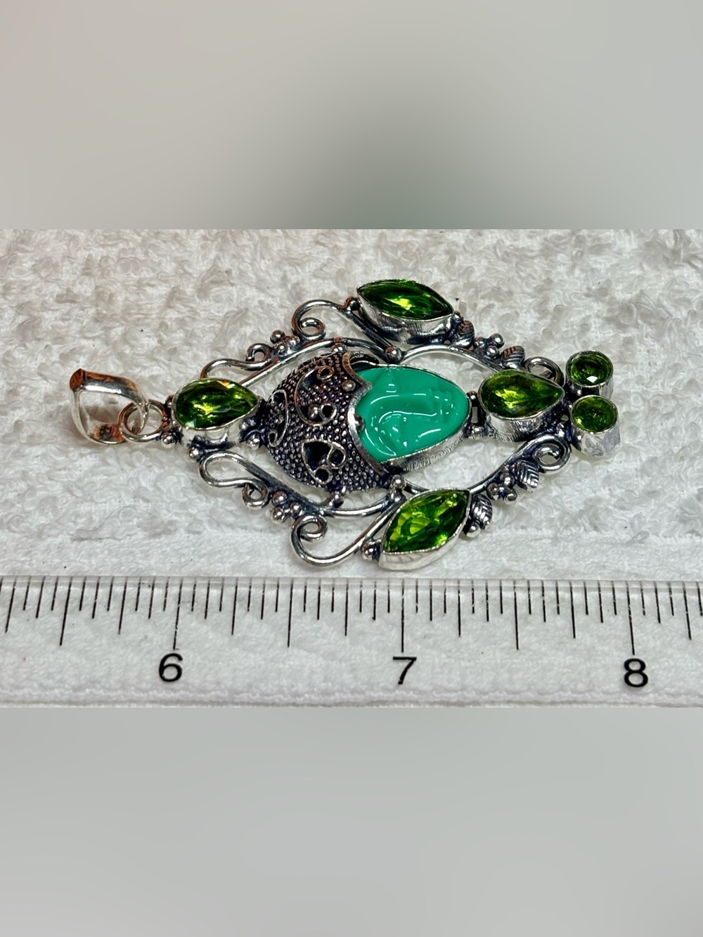 Carved GODDESS face and peridot Gemstone Pendant Necklace -Artisan - Picture 9 of 10